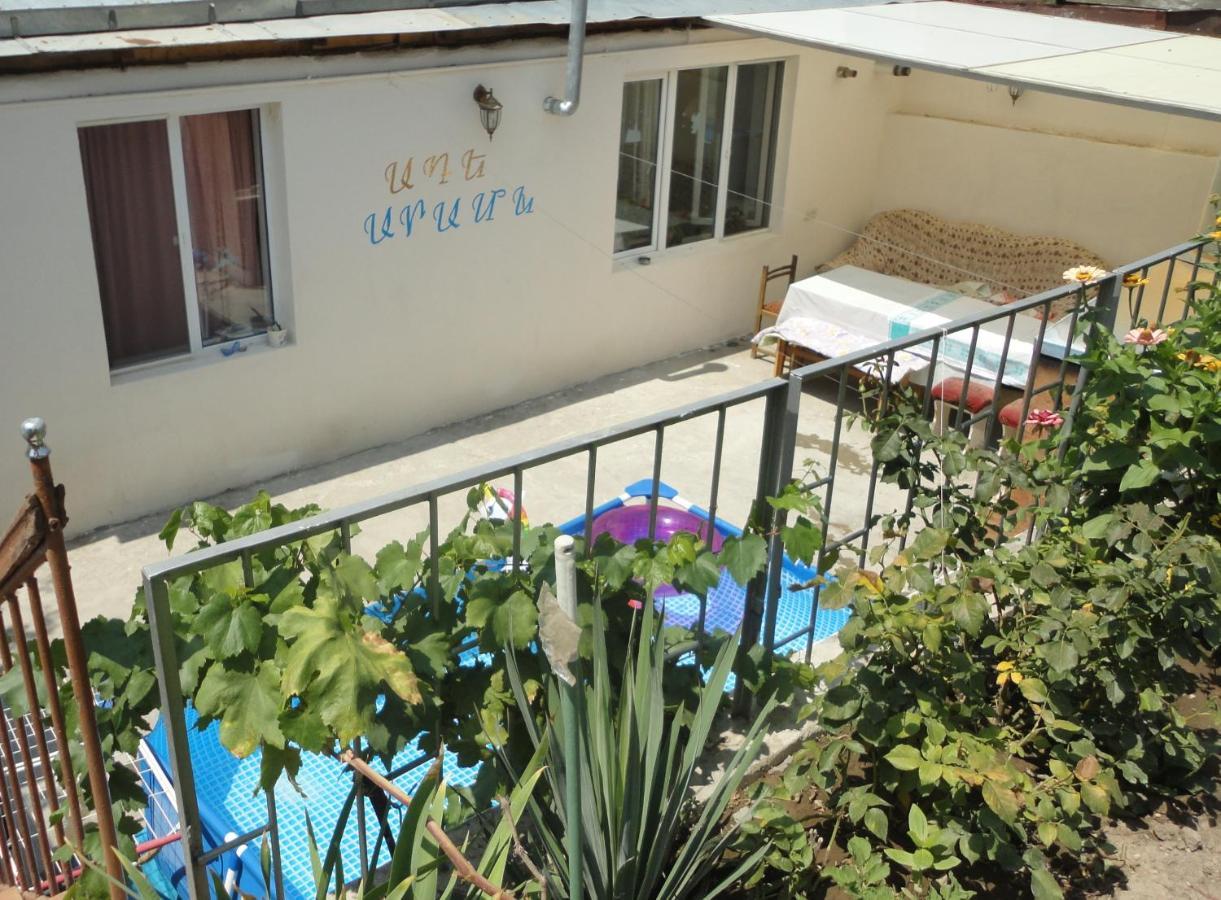 Like Home Guesthouse & Tours Erivan Exterior foto