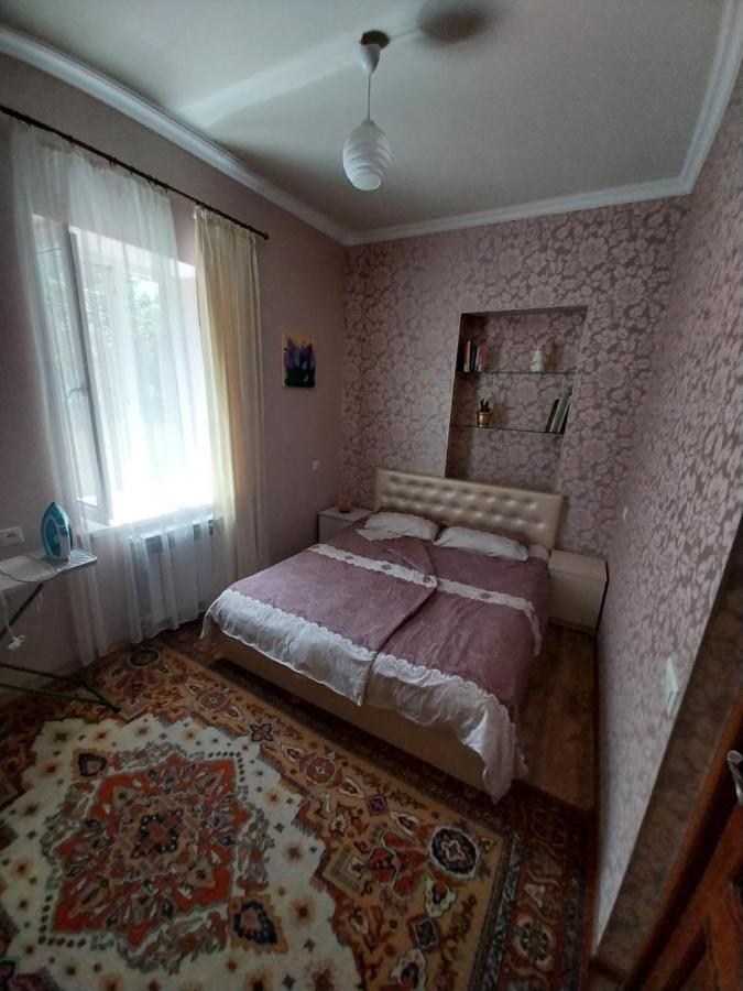 Like Home Guesthouse & Tours Erivan Exterior foto