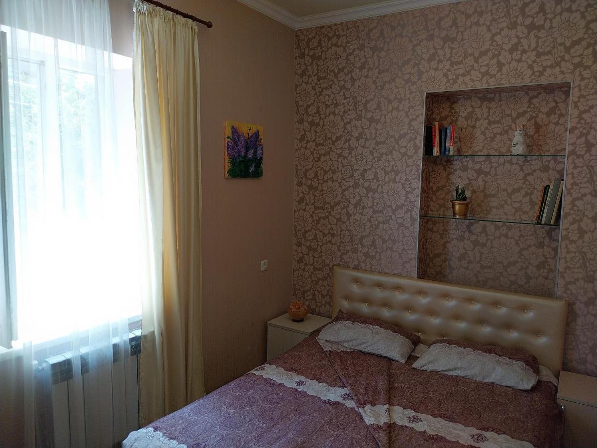 Like Home Guesthouse & Tours Erivan Exterior foto