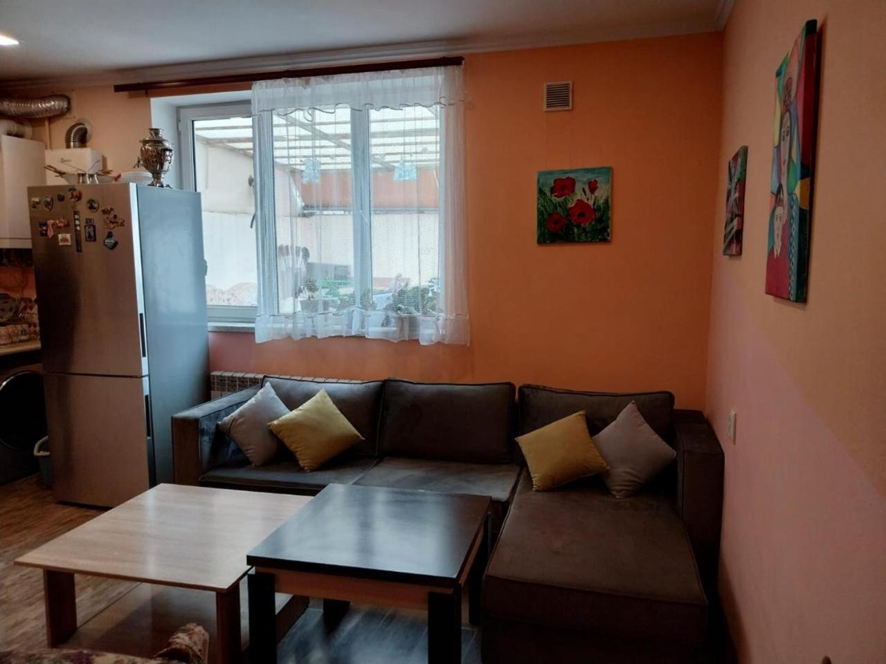 Like Home Guesthouse & Tours Erivan Exterior foto